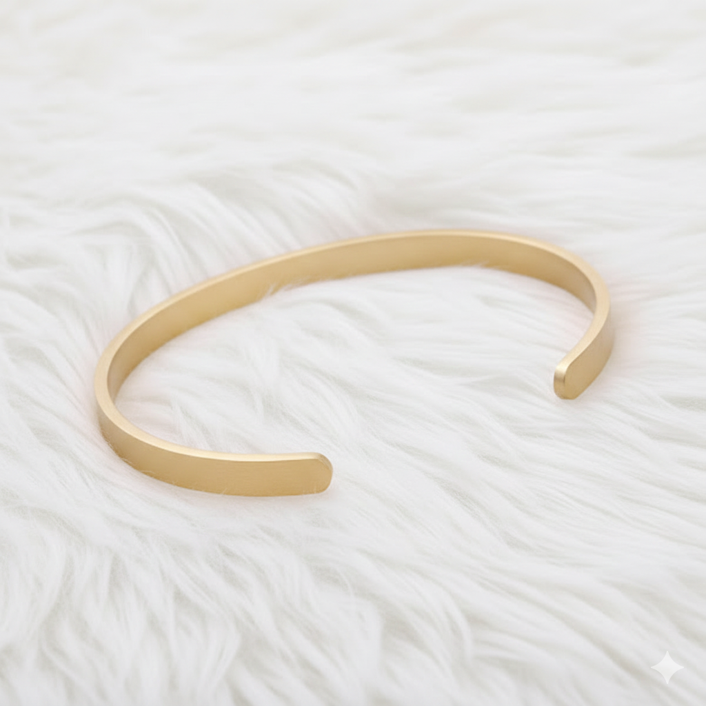 Shinning Grace - Personalized Two Tone Pendant Chain And Cuff Bracelet Set - Image 2