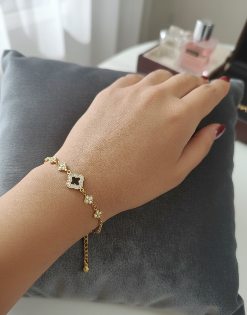 Dainty Four-Leaf Clover Sparkle Bracelet