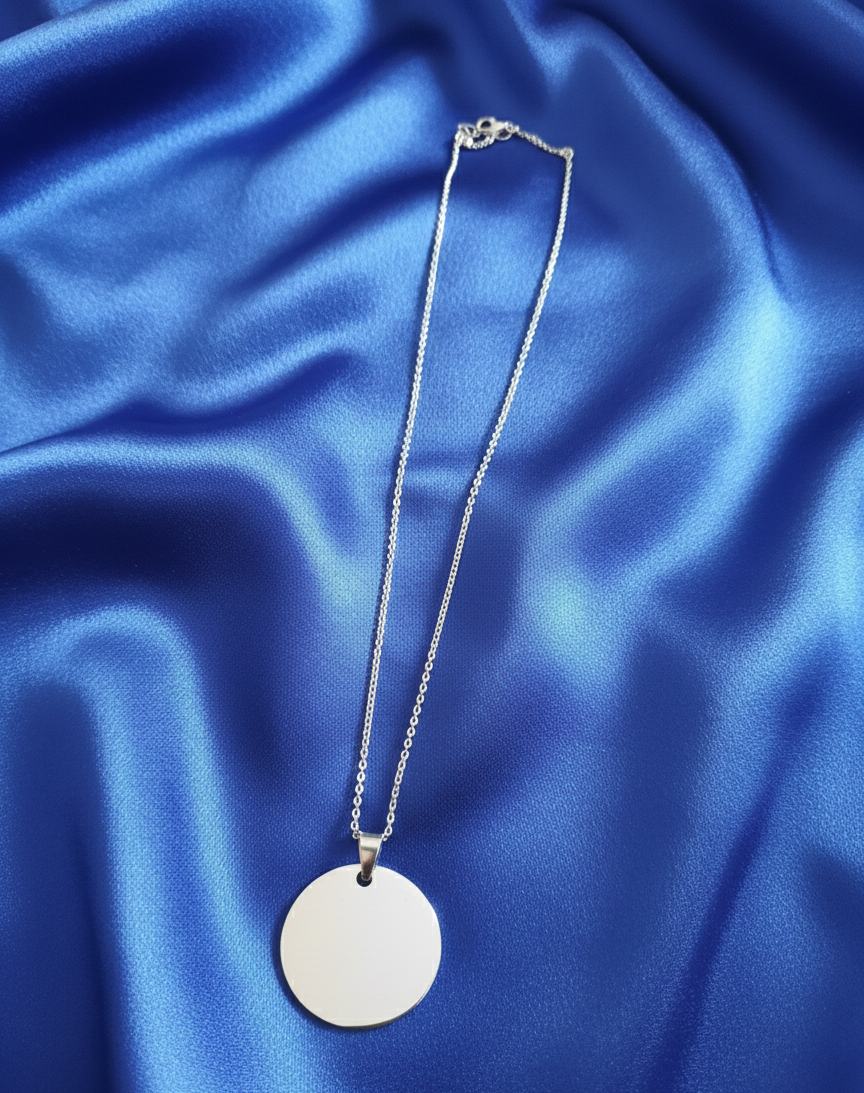 Elegant Friendship Pendant Necklace - Image 2