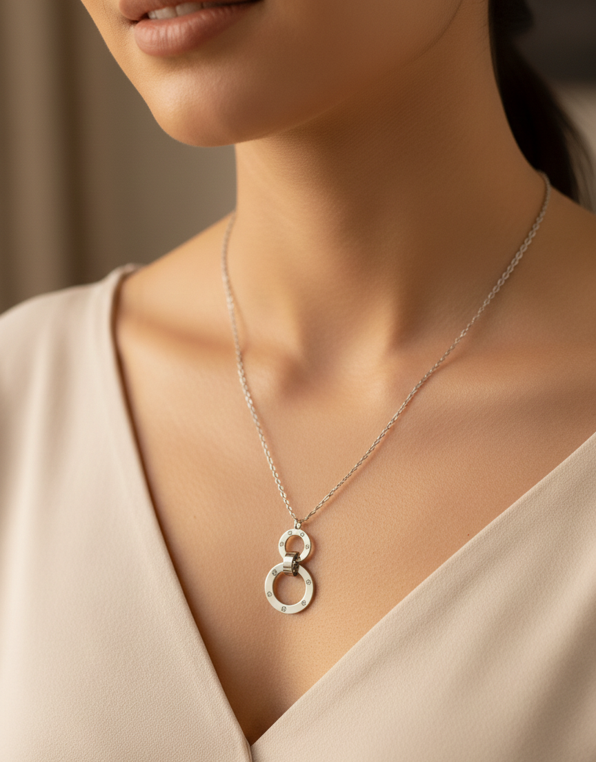 Interlocking Circles Pendant Necklace - Image 3